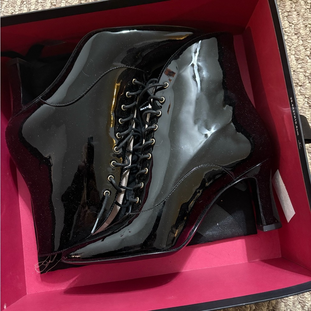 Nine West Glossy Black Heeled Boots